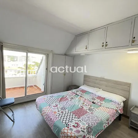 Atico C/ Iglesia Apartment